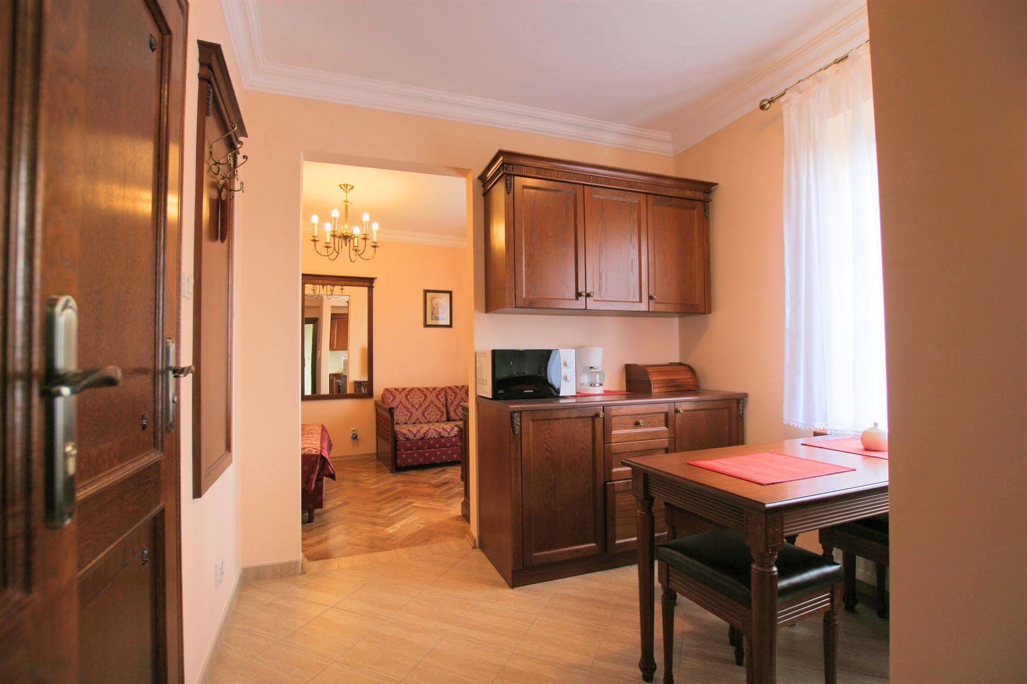 Apartamenty Furta Dominikanska Sandomierz Esterno foto